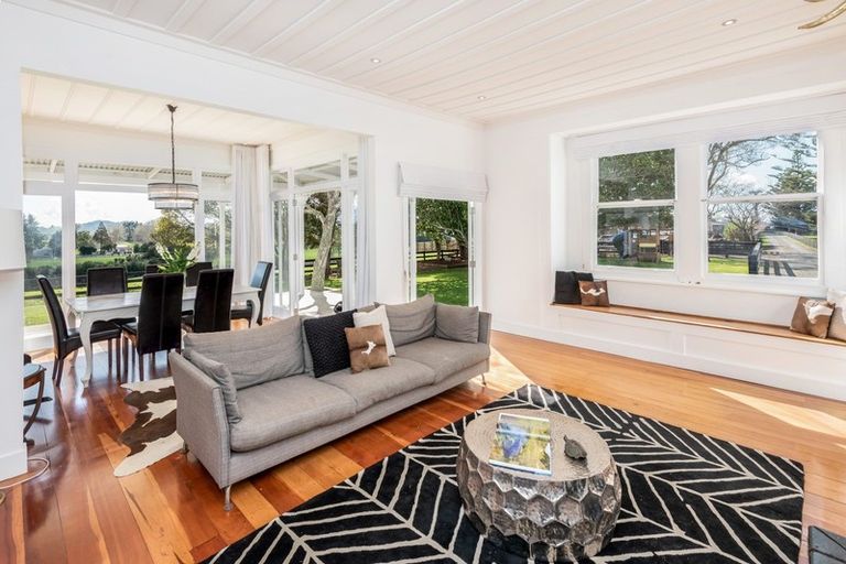 Photo of property in 41 Church Road, Ardmore, Papakura, 2582