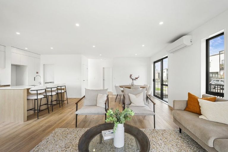 Photo of property in 19 Karamu Street, Flat Bush, 2019