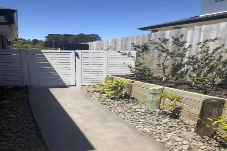 Photo of property in 3 Pae Moana Place, Stanmore Bay, Whangaparaoa, 0932