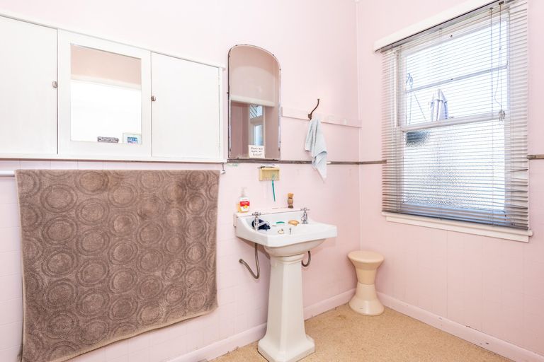 Photo of property in 65 Hirini Street, Kaiti, Gisborne, 4010