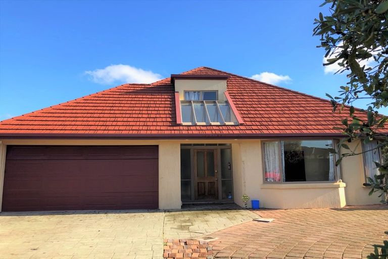 Photo of property in 52 Blue Gum Place, New Brighton, Christchurch, 8083