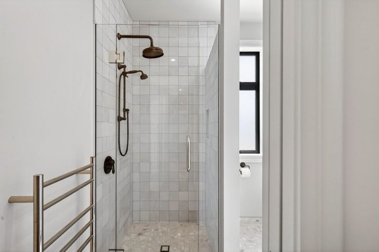 Photo of property in 42 Mclean Road, Havelock North, 4294