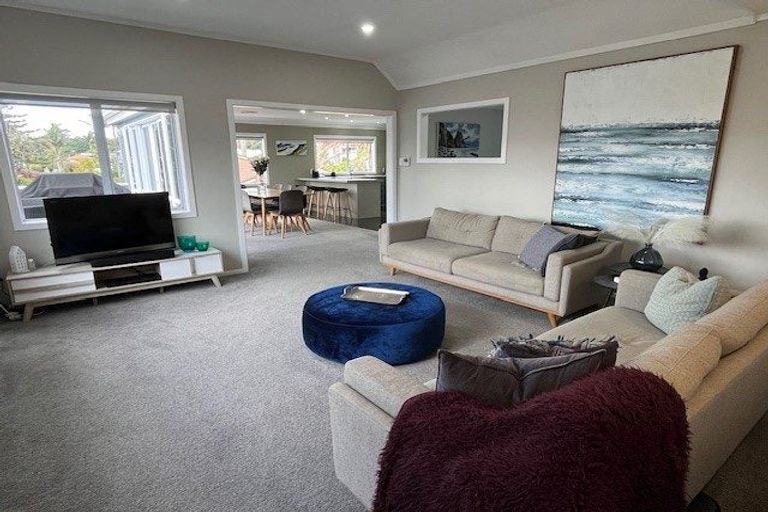 Photo of property in 49b The Esplanade, Eastern Beach, Auckland, 2012