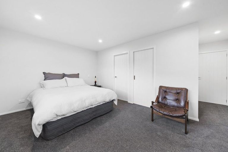 Photo of property in 1 Rewarewa Way, Timberlea, Upper Hutt, 5018