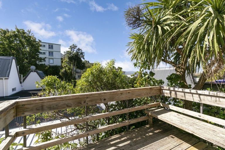 Photo of property in Sherwood Mews, 28j Bidwill Street, Mount Cook, Wellington, 6021