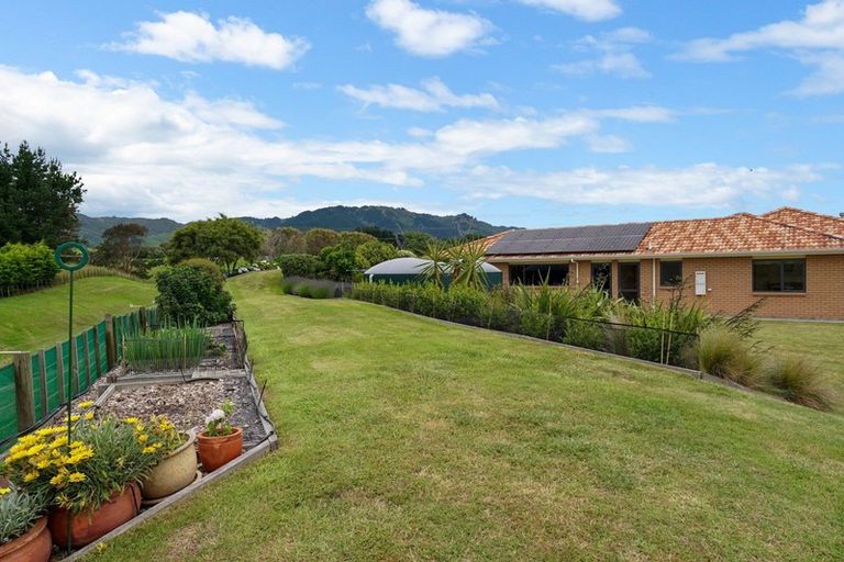 Photo of property in 12 Waitaheke Road, Te Horo, Otaki, 5581