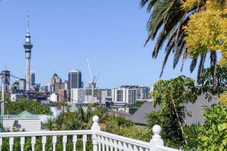 Photo of property in 13 Franklin Road, Freemans Bay, Auckland, 1011