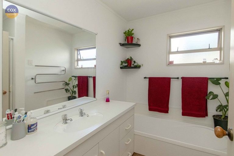 Photo of property in 3/427 Gloucester Street, Taradale, Napier, 4112