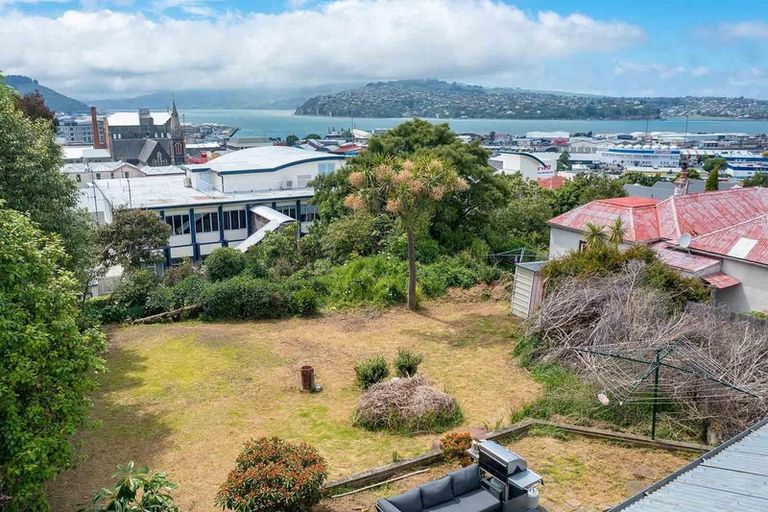 Photo of property in 86 Melville Street, Dunedin Central, Dunedin, 9016