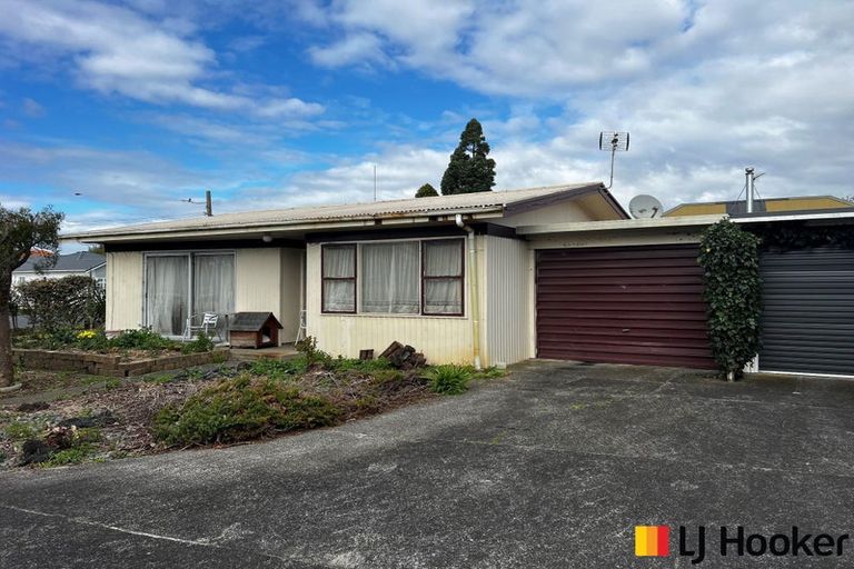 Photo of property in 1/91 Queen Street, Waiuku, 2123