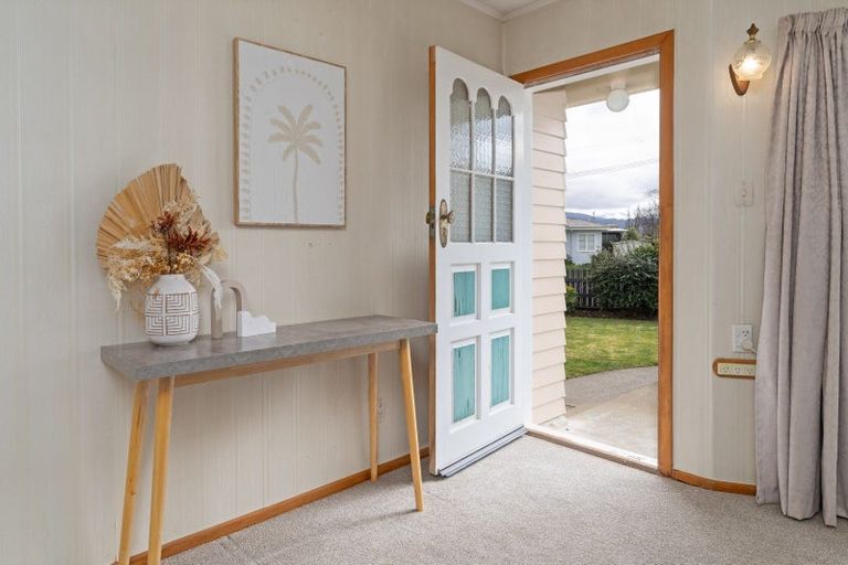 Photo of property in 1 East Street, Greytown, 5712