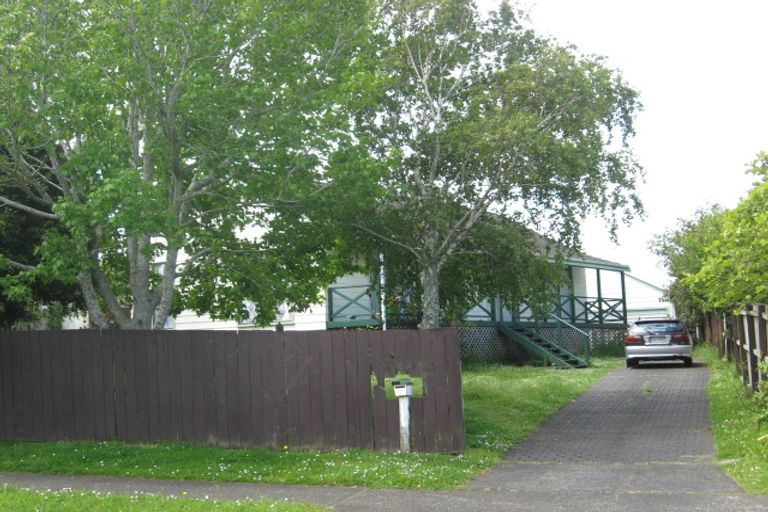 Photo of property in 62 Finlayson Avenue, Clendon Park, Auckland, 2103