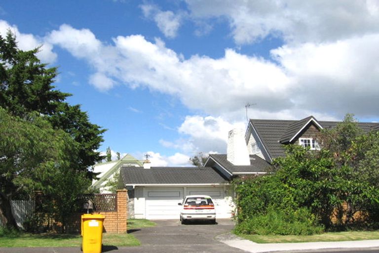 Photo of property in 50 Eban Avenue, Hillcrest, Auckland, 0627