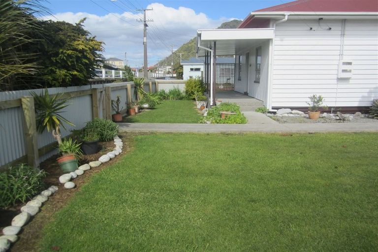 Photo of property in 140 Bright Street, Cobden, Greymouth, 7802