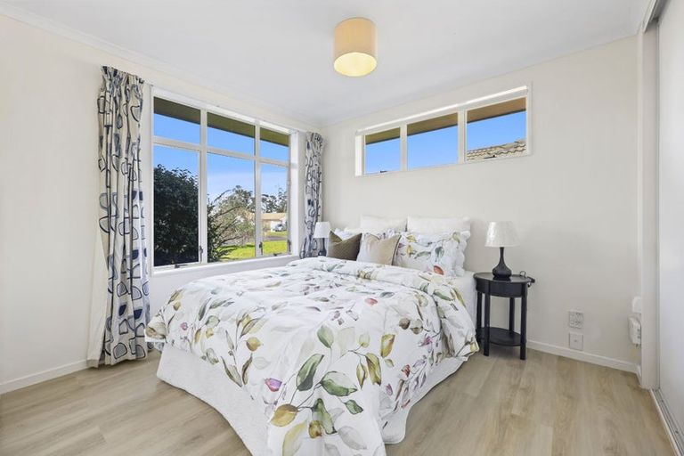 Photo of property in 14 Fernbrook Close, Burswood, Auckland, 2013
