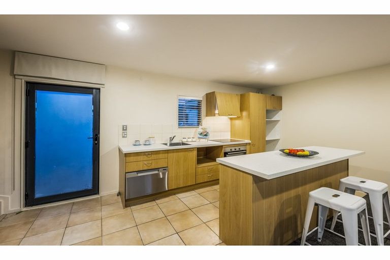 Photo of property in 5n Dryden Place, Mount Wellington, Auckland, 1051