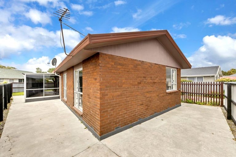 Photo of property in 1/20 Jura Place, Woolston, Christchurch, 8062