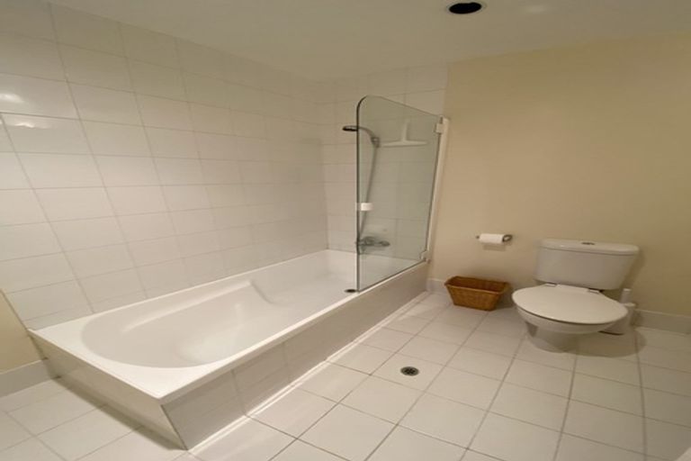 Photo of property in Whitmore Apartments, 7b Stout Street, Wellington Central, Wellington, 6011
