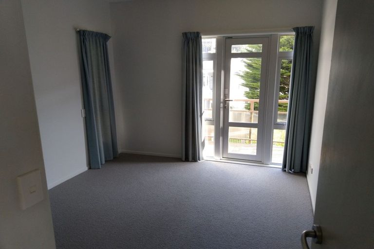 Photo of property in 74 Nairn Street, Mount Cook, Wellington, 6011