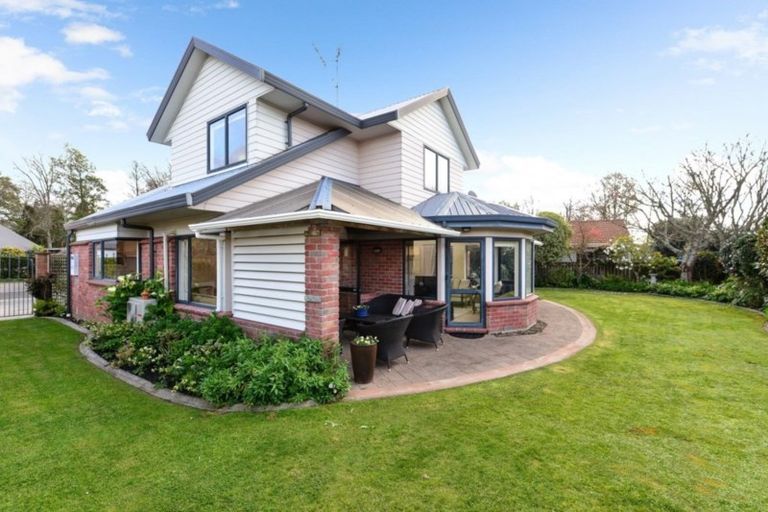 Photo of property in 16 Azimuth Place, Flagstaff, Hamilton, 3210