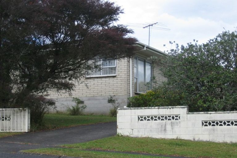Photo of property in 32 Opal Avenue, Pakuranga, Auckland, 2010