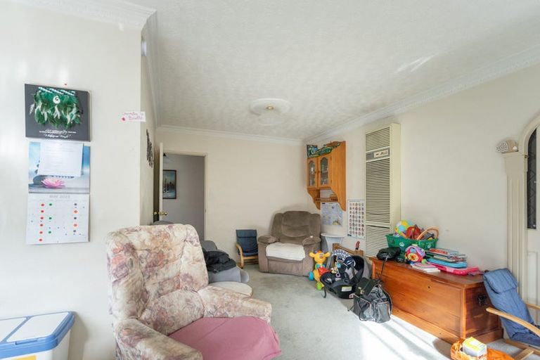 Photo of property in 1 Dresdan Court, Hokowhitu, Palmerston North, 4410