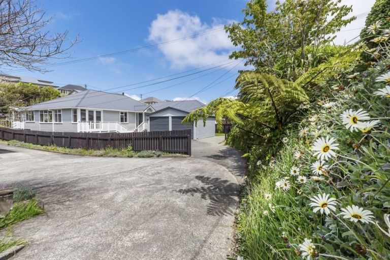 Photo of property in 33 Bannister Avenue, Johnsonville, Wellington, 6037