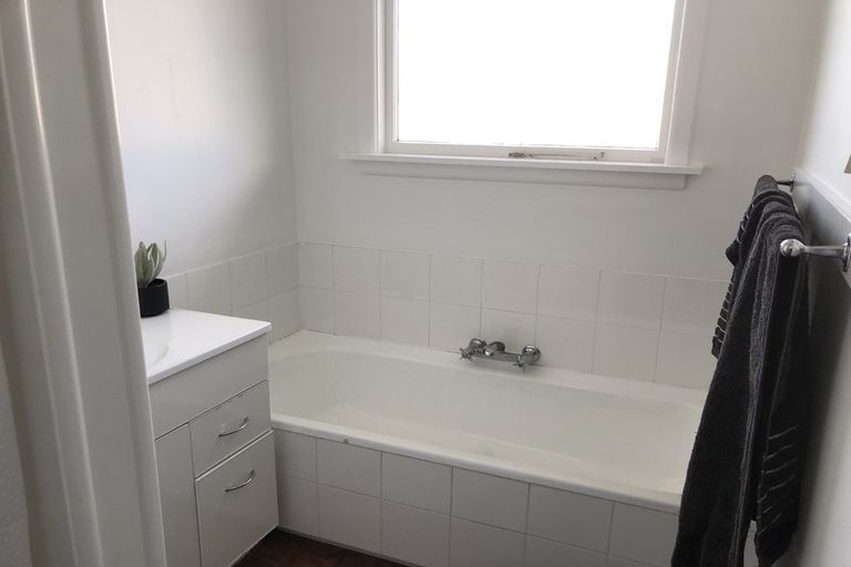 Photo of property in 344 Marine Parade, New Brighton, Christchurch, 8061