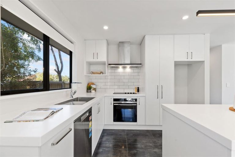 Photo of property in 144 Linwood Avenue, Linwood, Christchurch, 8011