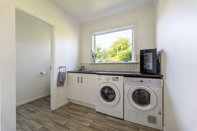 Photo of property in 10 Athol Place, Highfield, Timaru, 7910