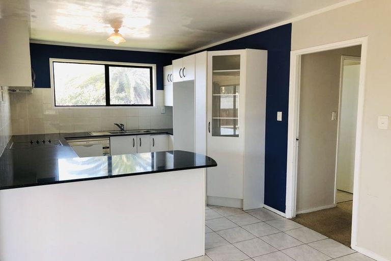 Photo of property in 28 Maugham Drive, Bucklands Beach, Auckland, 2014