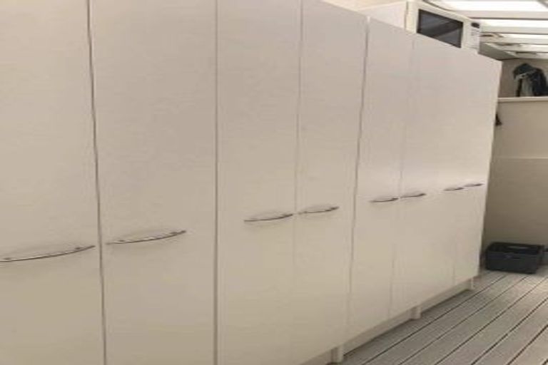 Photo of property in 12 Bruce Road, Glenfield, Auckland, 0629