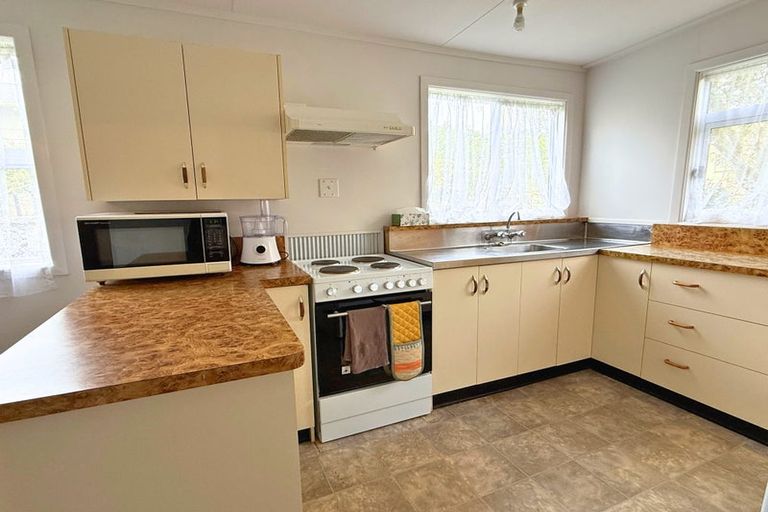 Photo of property in 3 Caversham Road, Westmere, Whanganui, 4501