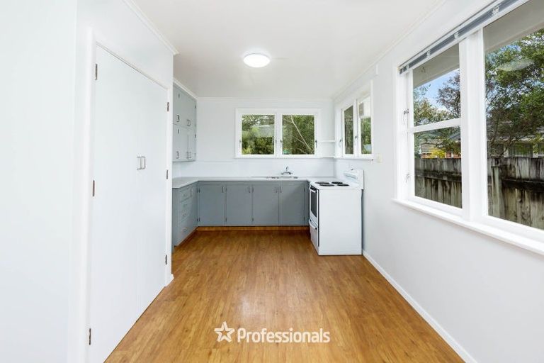 Photo of property in 16 Ruru Crescent, Heretaunga, Upper Hutt, 5018