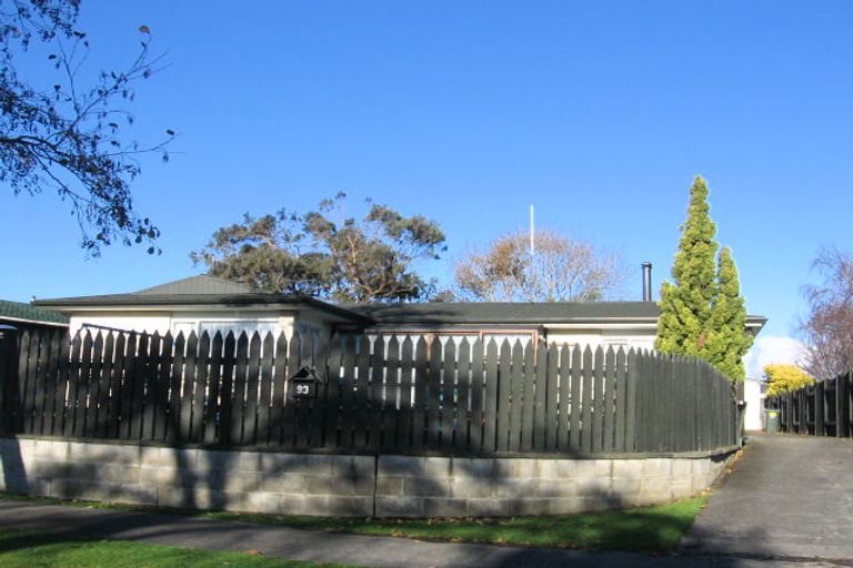 Photo of property in 93 Apollo Parade, Milson, Palmerston North, 4414