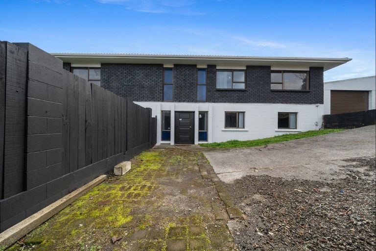 Photo of property in 12b Bronte Place, Whalers Gate, New Plymouth, 4310