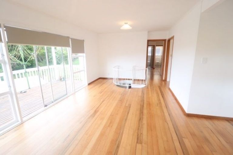 Photo of property in 307 Don Buck Road, Massey, Auckland, 0614