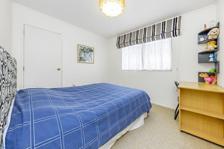 Photo of property in 2/183 Ti Rakau Drive, Pakuranga Heights, Auckland, 2010