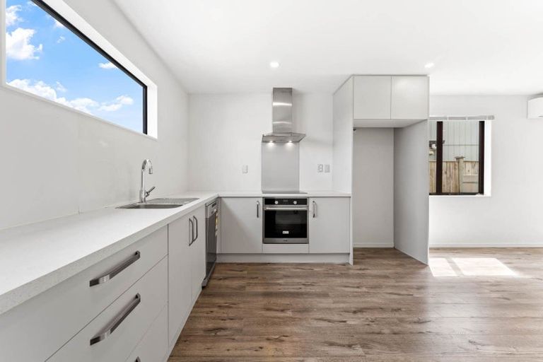 Photo of property in 10 Toia Lane, Silverdale, 0932