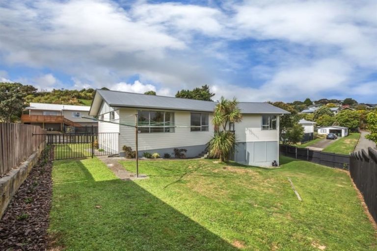 Photo of property in 9 The Bollard, Whitby, Porirua, 5024