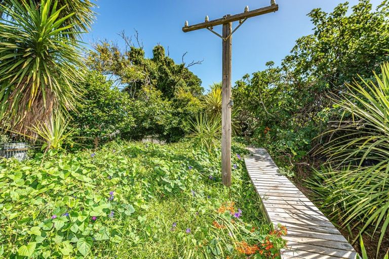 Photo of property in 133 Cornfoot Street, Castlecliff, Wanganui, 4501