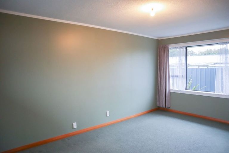 Photo of property in 1 Woodend Road, Woodend, 7610