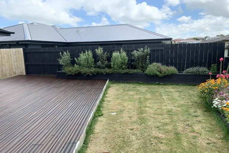 Photo of property in 19b Chestnut Close, Kelvin Grove, Palmerston North, 4414