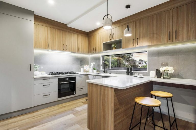 Photo of property in 2/33 Williamson Avenue, Belmont, Auckland, 0622