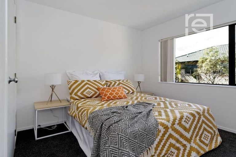 Photo of property in 6 Virginia Street, Henderson, Auckland, 0612