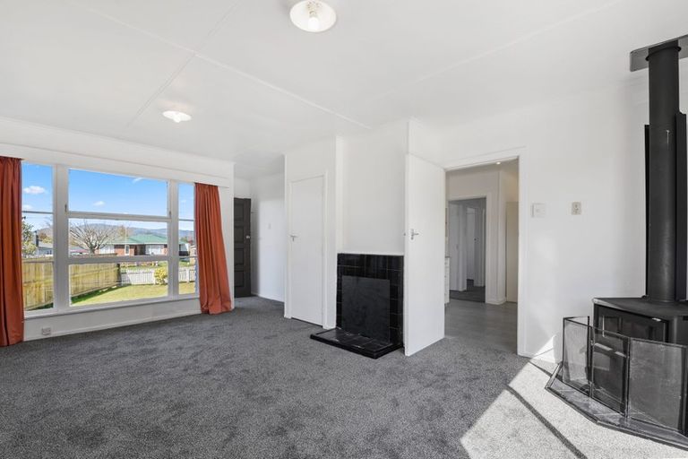 Photo of property in 7 Ross Road, Western Heights, Rotorua, 3015