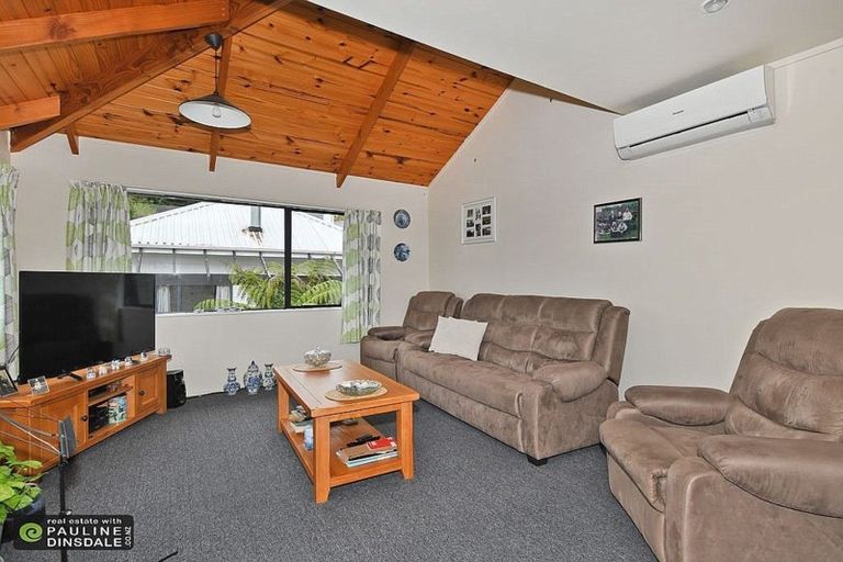 Photo of property in 195 Fairway Drive, Te Kamo, Kamo, 0112