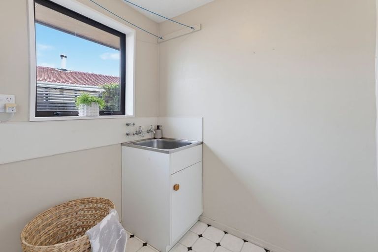 Photo of property in 52 Valecrest Avenue, Parklands, Christchurch, 8083