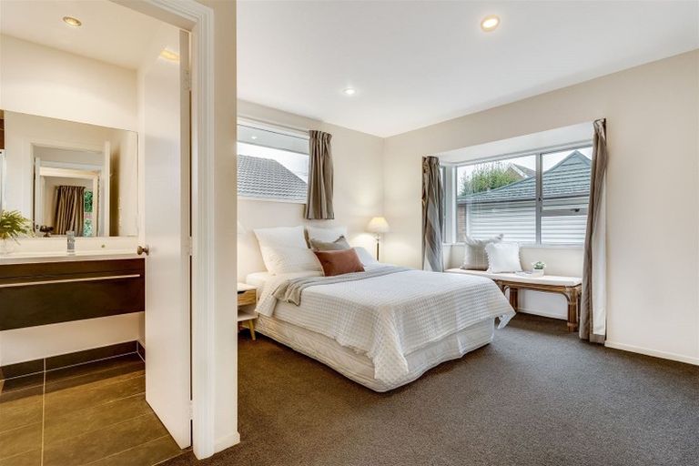 Photo of property in 21 Glenside Avenue, Ilam, Christchurch, 8041