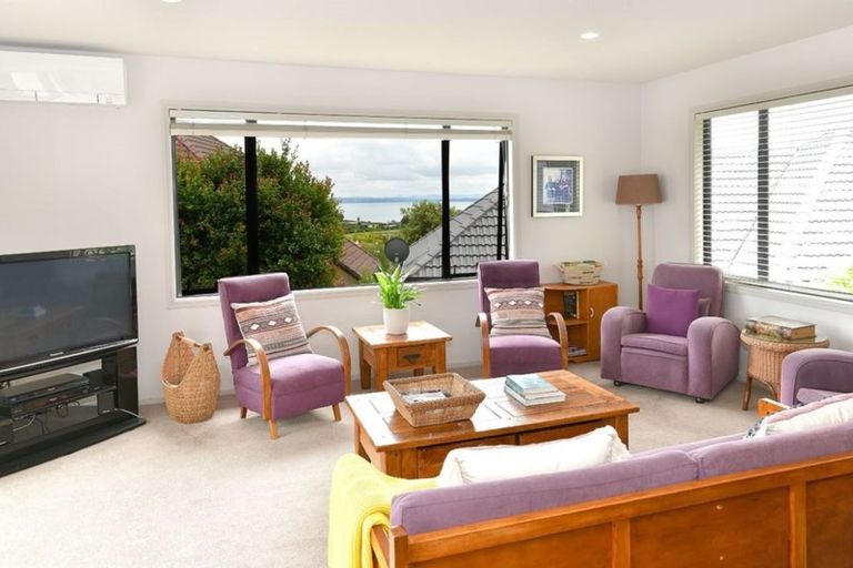 Photo of property in 127 Alec Craig Way, Gulf Harbour, Whangaparaoa, 0930